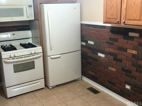 101 Garden Ter, Edison NJ  08817-4502 exterior