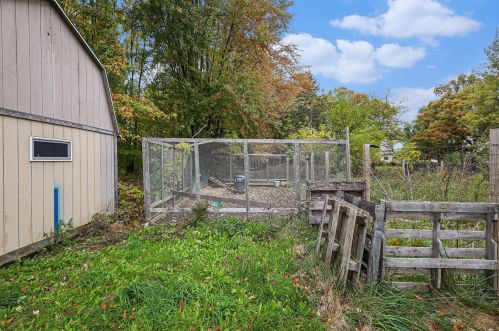 4476 Hawley Hwy, Belding MI  48809-9525 exterior