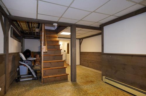 68 Warren Ave, Woburn MA 01801-4948 exterior