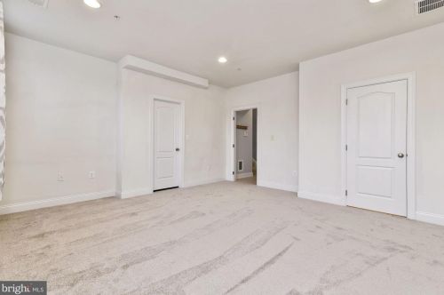 17028 Amity Dr, Rockville MD 20855-2578 exterior