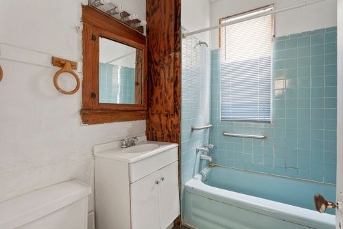 8809 Lowe Ave, Chicago IL 60620-2129 exterior