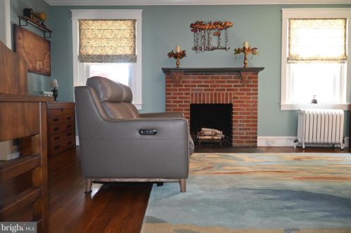 23 Knowles Ave, Manor PA 19036-2104 exterior