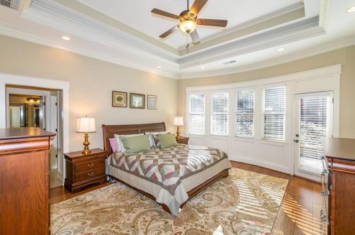 3224 King Springs Rd, Smyrna GA 30080-4327 exterior