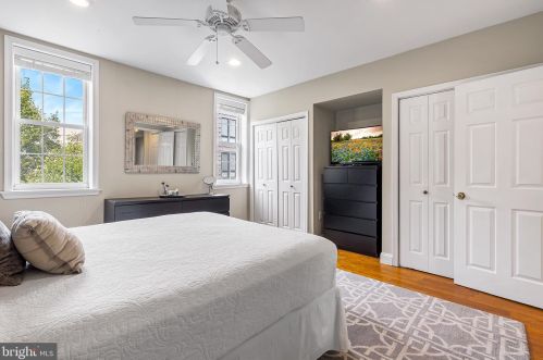 1007 21 St, Philadelphia PA 19146-4321 exterior