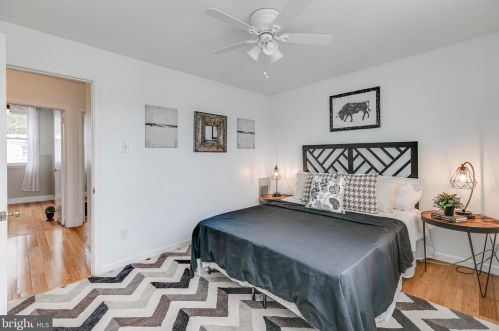 2742 11 St, Philadelphia PA 19148-4902 exterior