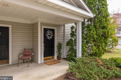 13166 Marcey Creek Rd, Herndon, VA 20171-4821