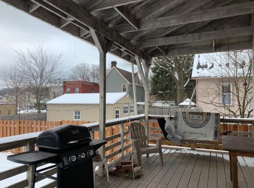 857 Hutchinson Ave, Pittsburgh PA 15218-1433 exterior