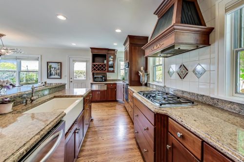 770 Greenview Rd, Itasca IL 60143-1835 exterior