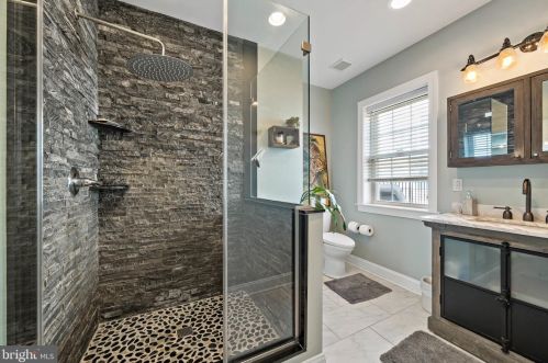 912 American St, Philadelphia PA 19140-5726 exterior