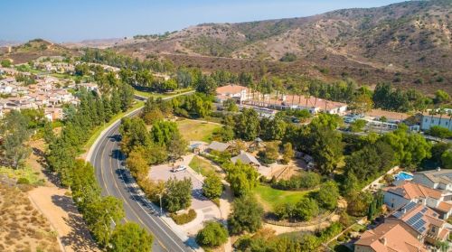 10723 Plumas Way, Tustin CA  92782-4305 exterior