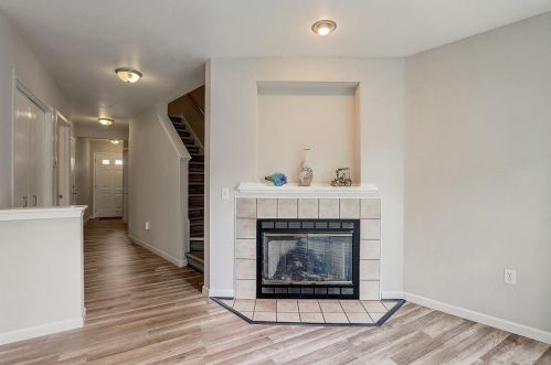 33 Ponwood Cir, Madison, WI 53717-1179