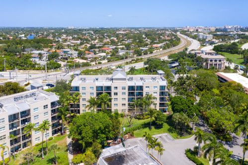 26 Royal Palm Way, Boca Raton FL  26302-7819 exterior