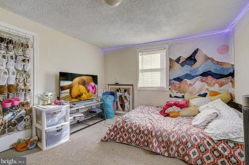 7554 Gilbert St, Philadelphia PA 19150-2606 exterior