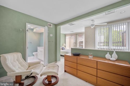 331 2nd St, Philadelphia PA 19122-3324 exterior