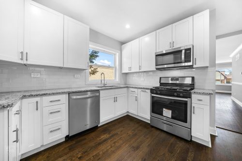 9328 Frst Ave, Chicago IL 60619-7312 exterior