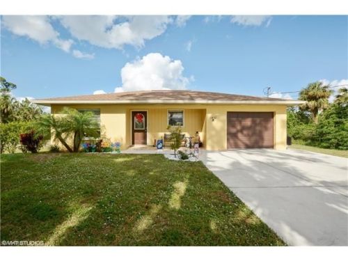 1411 16th Ave, Naples, FL 34117-5211