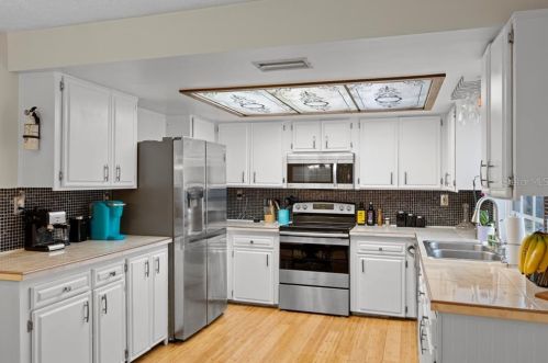 8201 Ola Ave, Tampa FL 33604-2925 exterior