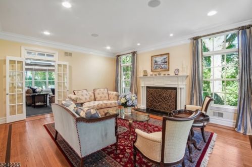 40 Linden Ln, Chatham Township NJ 07928-1654 exterior