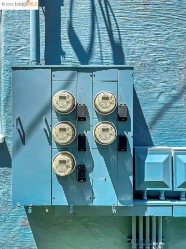 2110 Bonar St, Berkeley CA 94702-1808 exterior