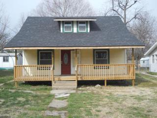 2511 Main Ave, Springfield MO  65803-2439 exterior