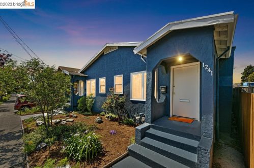 1241 Burnett St, Berkeley CA 94702-2407 exterior