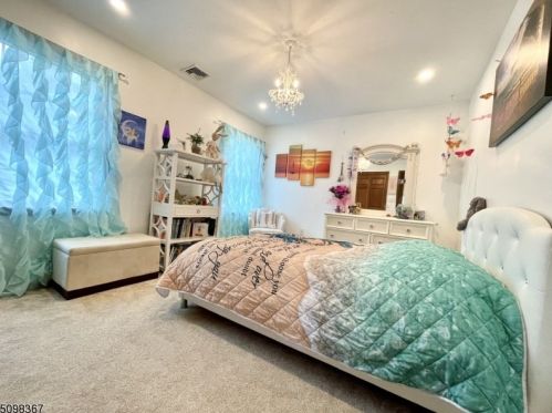 37 Farview Dr, Hackettstown NJ  07840-4705 exterior