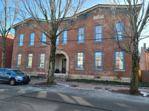 4833 Hatfield St, Pittsburgh, PA 15201-2724