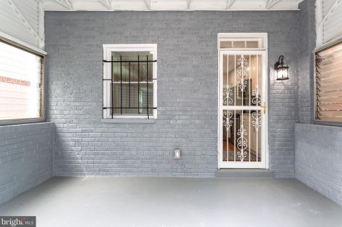 4607 Capitol St, Washington DC 20003-1622 exterior