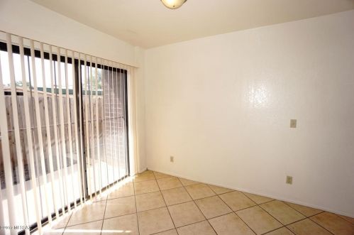 3813 Stone Ave, Tucson AZ  85705-3205 exterior