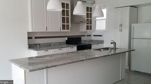 1643 Broad St, Philadelphia PA  19148-1003 exterior