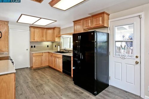 1619 St, Concord CA 94521-1001 exterior