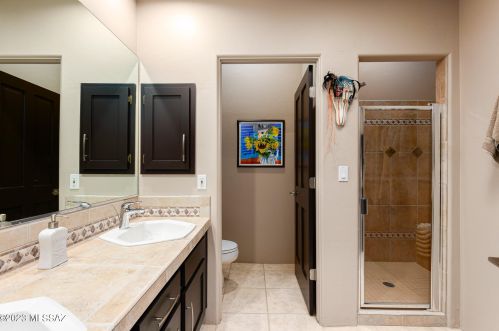 6185 Avenida De Chaparron, Tucson AZ  85750-1244 exterior