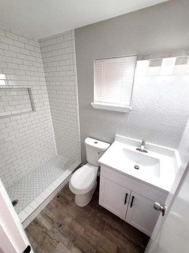 811 Bluebird Dr, Irving TX  75061-7302 exterior