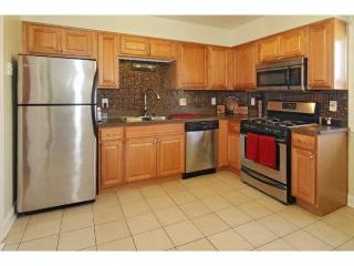 1797 City Heights Dr, Saint Paul, MN 55117-2318