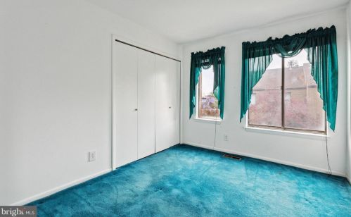 3110 Apple Rd, Washington DC 20018-1605 exterior