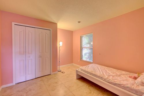 5406 Emblem St, Fort Pierce FL 34983-1448 exterior