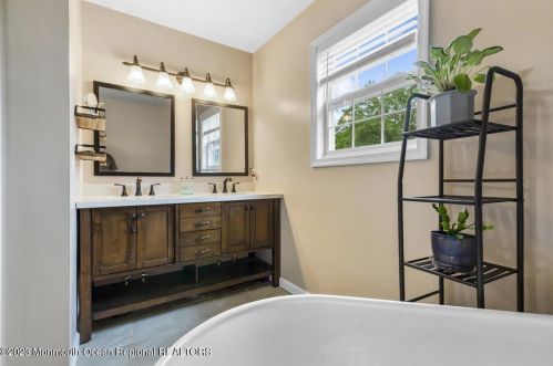 204 Bennetts Mills Rd, Jackson Twp NJ 08527-4260 exterior