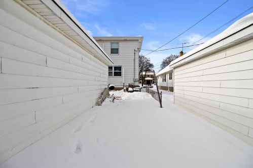 1948 89th St, Milwaukee WI  53227-1612 exterior