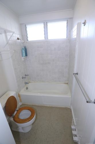 435 Kaumakani St, Honolulu HI 96825-2208 exterior