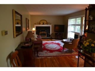 363 Village Rd, Concord, NH 03307-1011