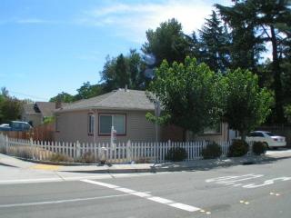 2920 Grant St, Concord CA  94520-4639 exterior
