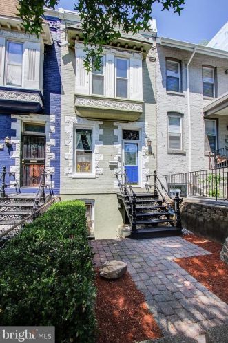 1110 8th St, Washington DC  20003-3635 exterior