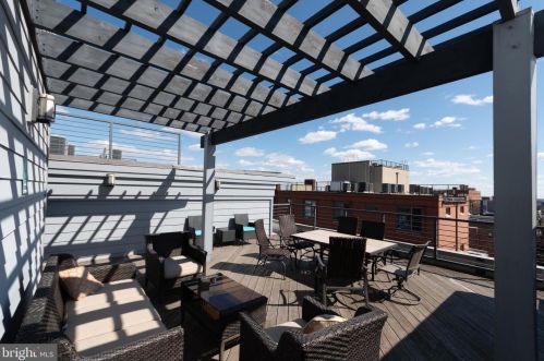 2920 Georgia Ave, Washington DC  20001-3828 exterior