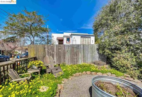 1310 Santa Fe, Berkeley CA 94702-1027 exterior