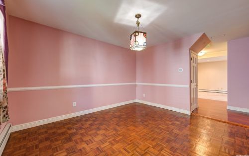 11 Munson Ct, Huntington Station NY 11747-1632 exterior