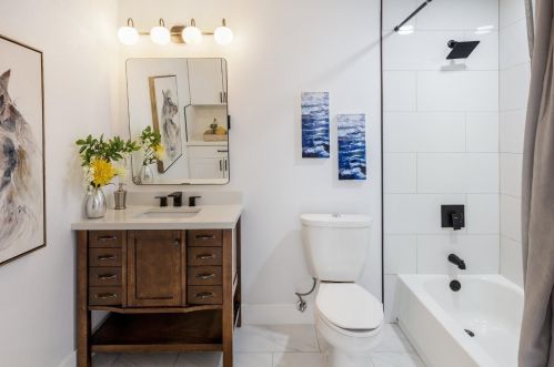 2437 Acton St, Berkeley CA 94702-1914 exterior