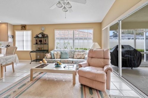 3165 Andorra Ct, Naples FL 34109-1386 exterior