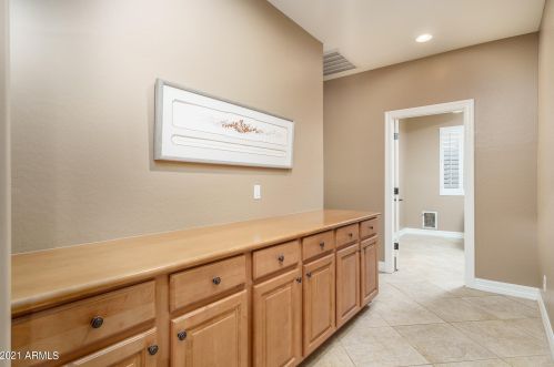 27417 60 Ln, Phoenix AZ 85035-4824 exterior