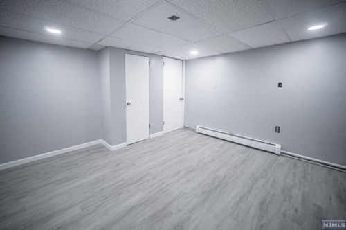 331 Haven Ave, Scotch Plains NJ  07076-1107 exterior