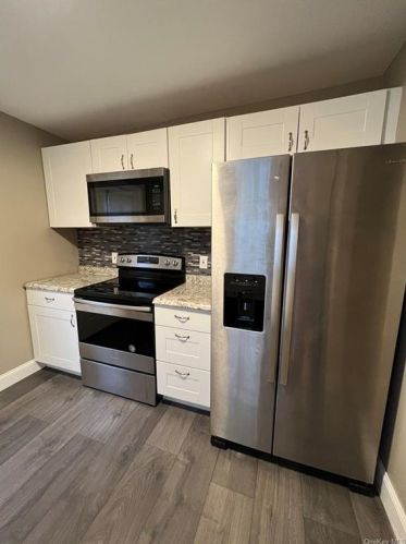 101 Delafield St, Poughkeepsie NY  12601-1766 exterior